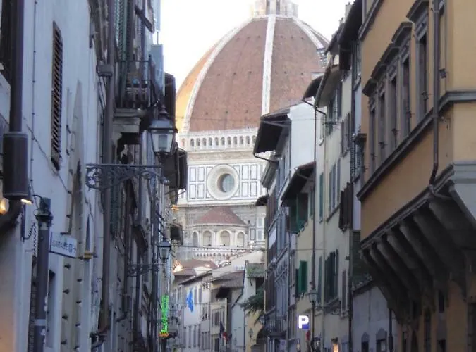 Arch Duomo - Florence